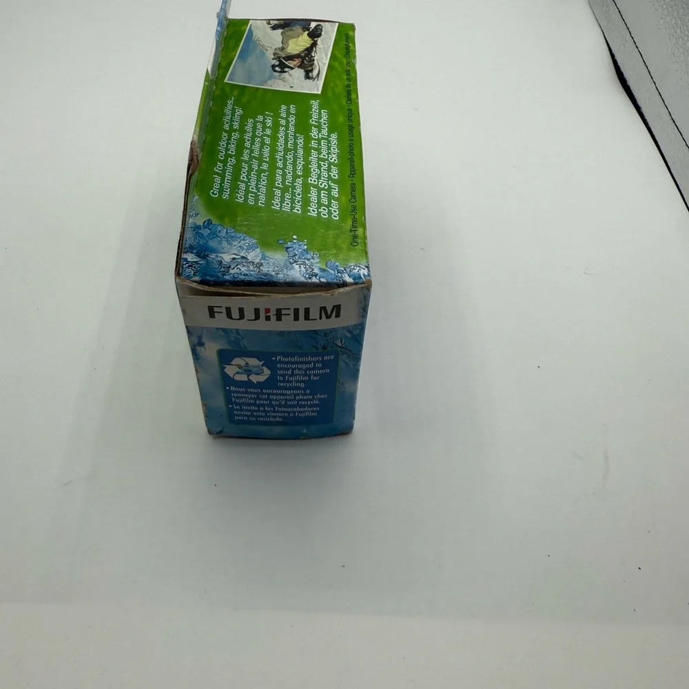 FujiFilm Quicksnap Waterproof Camera (17ft) Aqua Blue 27 Exp